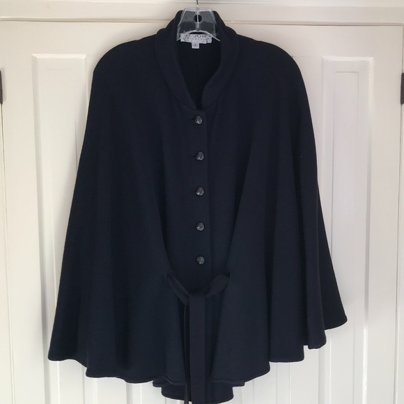 ❤️ HOST PICK! *** ST. JOHN COLLECTION VIRGIN WOOL PONCHO NWOT - Picture 5 of 13